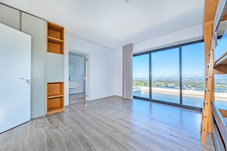 5 Bedroom Property for Sale in Baronetcy Estate Western Cape